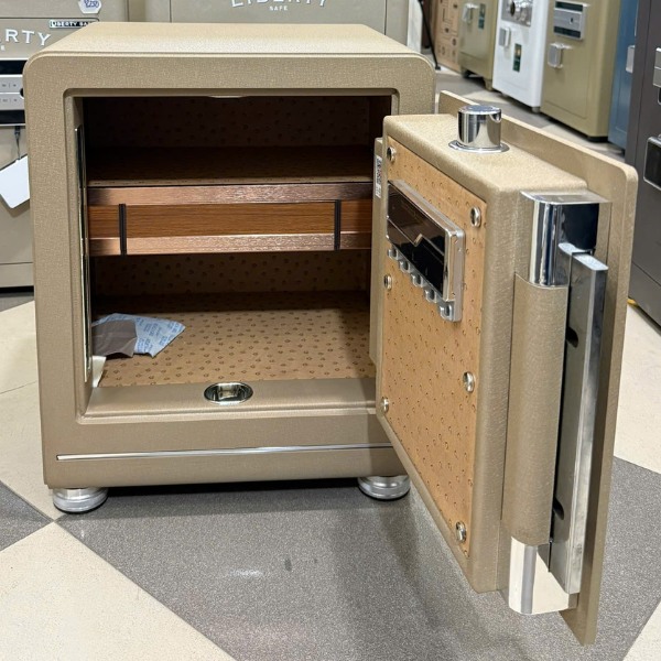 Mua Két sắt nhập khẩu bofa BF-V-45BJ vân tay mini cỡ nhỏ được tặng quà may mắn