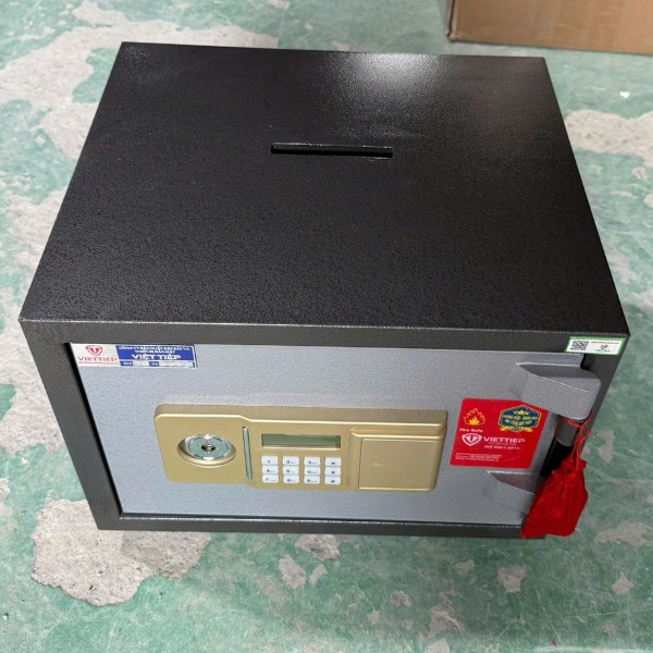 Hình ảnh Két sắt mini có khe bỏ tiền KW39E CD có lỗ bỏ tiền2