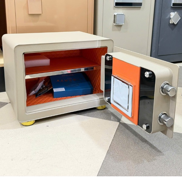 Hình ảnh Két sắt Liberty LB30S mini thông minh kết nối điện thoại4