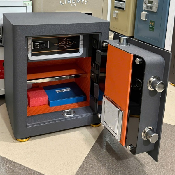 Nội thất Két sắt Liberty LB45S màu xanh xám