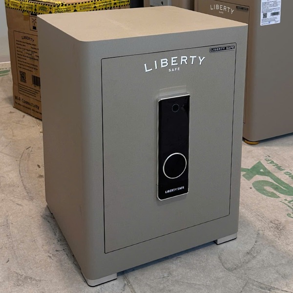 Két sắt Liberty LB58 Pro màu vàng gold vân tay thông minh báo động điện thoại