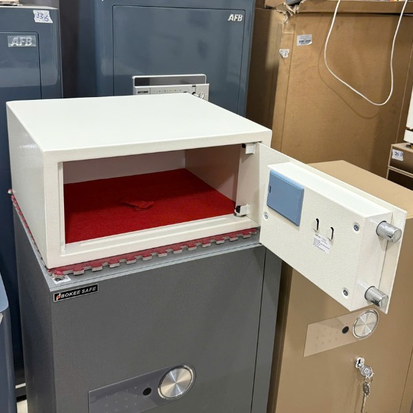 Hình ảnh Két sắt khách sạn cao cấp NAGA NG200LT mini màu trắng, đen2