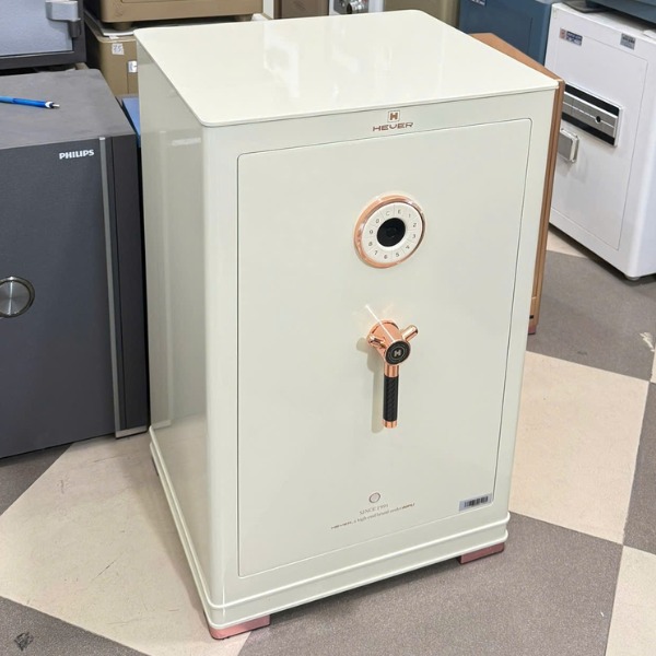 Két sắt nhập khẩu AIPU XC80 màu trắng đẹp, sang trọng chống trộm lạy phá