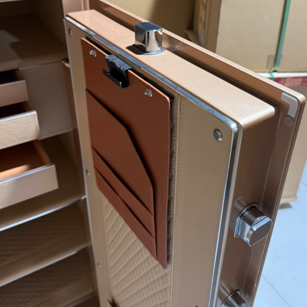 Hình ảnh Két sắt nhâp khẩu Aipu ZR-120VI vân tay thông minh cao 1m23