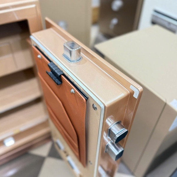 Hình ảnh Két sắt nhập khẩu AIPU ZR-70VI 100kg thông minh báo động5