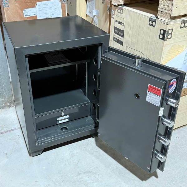 Hình ảnh Két sắt siêu cường Việt Nhật JP68E điện tử3