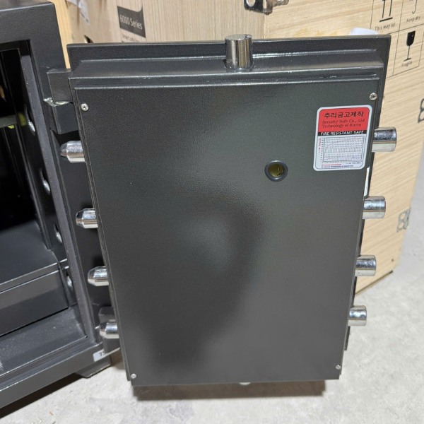 Hình ảnh Két sắt siêu cường Việt Tiệp KSC68C cơ đổi mã1