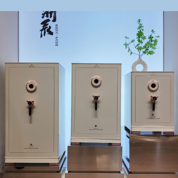 Hình ảnh Két sắt thông minh IPU safe XC60 vân tay nhập khẩu5