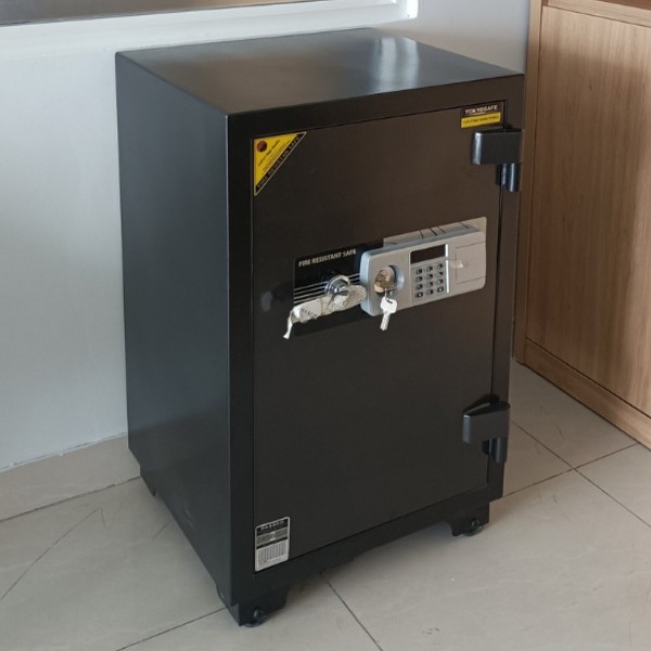 Hình ảnh Két sắt điện tử chống cháy TOKYO TKO79E 130kg màu đen5