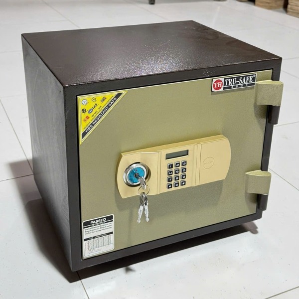 Hình ảnh két sắt nhỏ điện tử chống cháy trusafe HQ38DT0