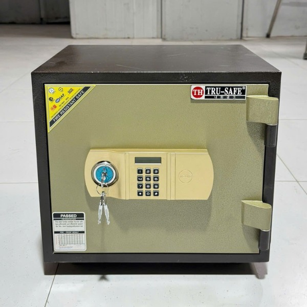 Hình ảnh két sắt nhỏ điện tử chống cháy trusafe HQ38DT2