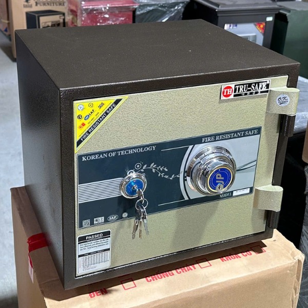 Hình ảnh Két sắt mini khóa cơ đổi mã Trusafe HQ63DM0