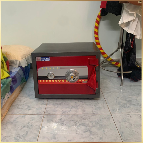 Lắp đặt két sắt mini Khóa cơ Việt Nhật VN22KC tại nhà khách hàng giá 2100K