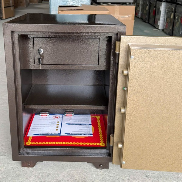 Hình ảnh Két sắt Việt Nhật VN79DT Gold điện tử chống cháy có báo động2