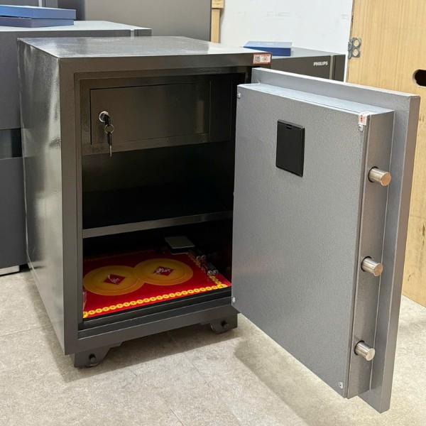 Nội thất Két sắt Việt Nhật VN79FE chia 3 ngăn rộng để tiền vàng, hồ sơ