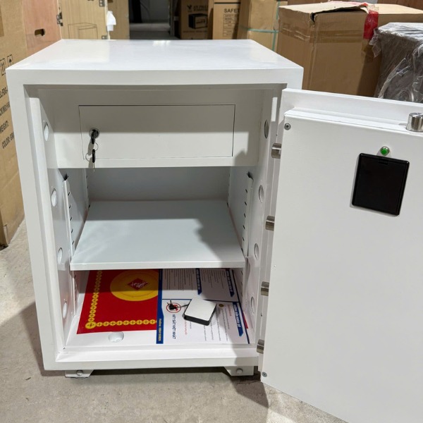 Nội thất két sắt Việt Nhật VN86DT điện tử màu Trắng rộng để được hồ sơ giấy tờ