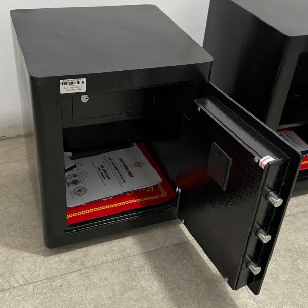 Két sắt Việt Tiệp KSC25FE màu đen làm bằng thép đúc siêu cường