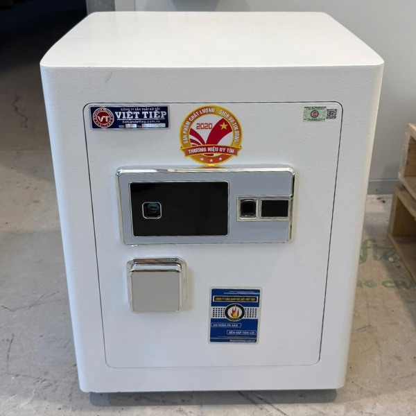 Thực tế két sắt Siêu cường Việt Tiệp KSC50FE vân tay điện tử màu đen, trắng