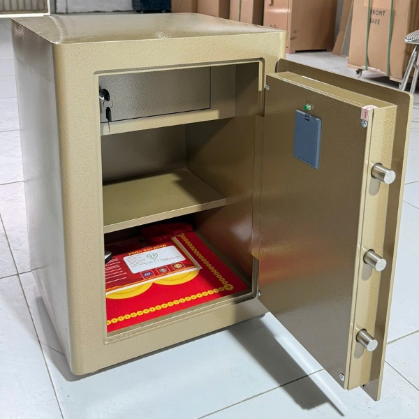 Nội thất Két sắt chống cháy Việt Tiệp KW63SCE điện tử màu vàng