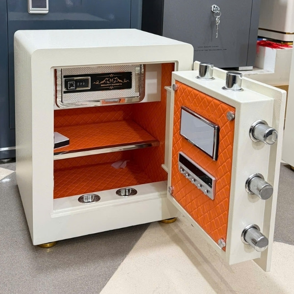 Két sắt Xuân Hòa KIVA KV-45AH nội thất 3 ngăn có ngăn mã số riêng