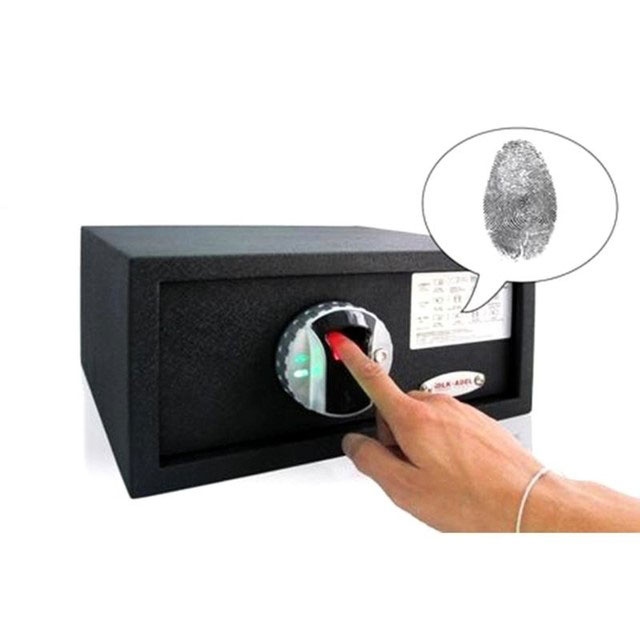 Với két sắt vân tay người dùng phải đảm bảo dấu vân tay còn nguyên vẹn nếu muốn mở được két.